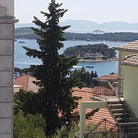 Apartmani Vini Hvar Town Exterior foto
